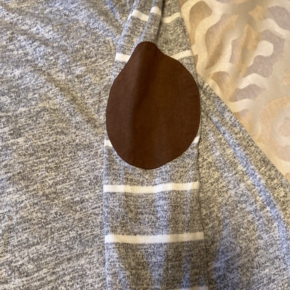 Market and Spruce grey striped shirt - Picture 3 of 4